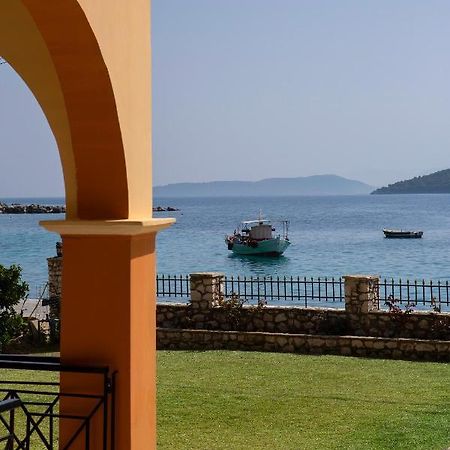 Captain Nick Aparthotel Mikros Gialos Exterior photo