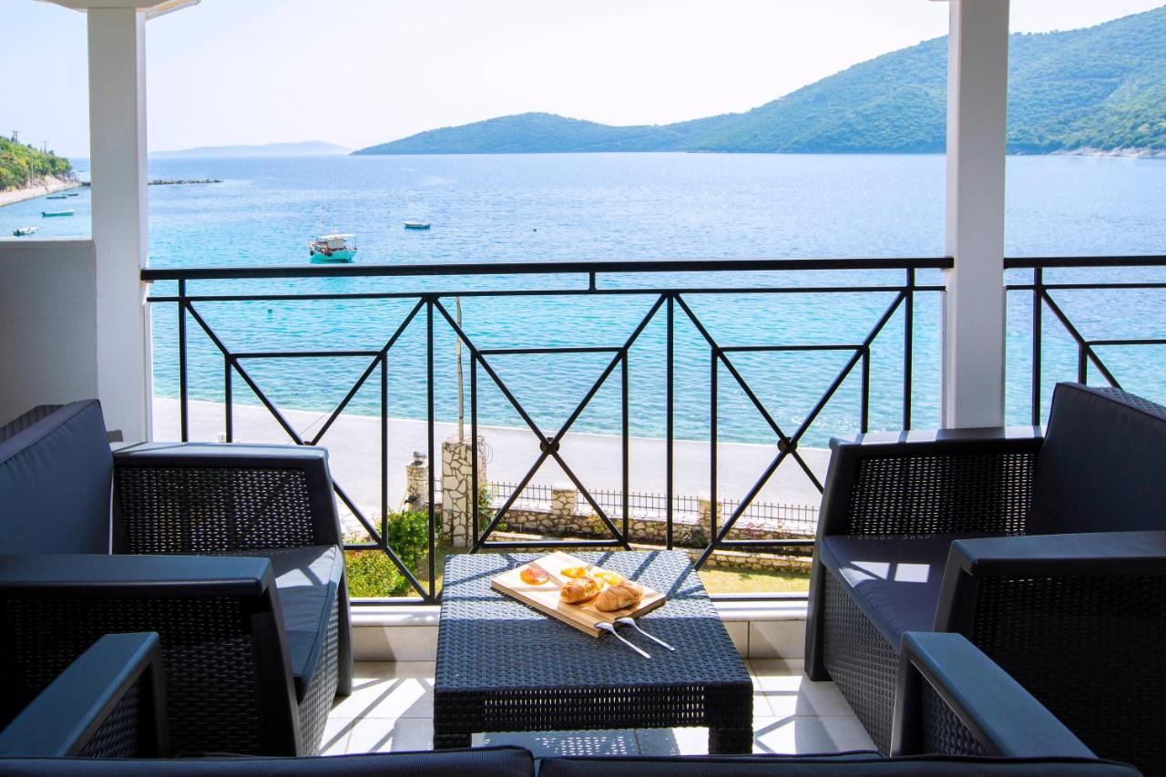 Captain Nick Aparthotel Mikros Gialos Exterior photo