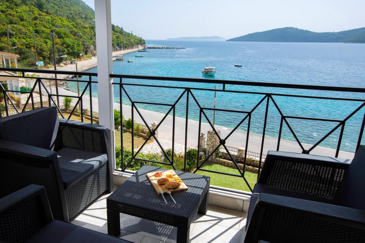 Captain Nick Aparthotel Mikros Gialos Exterior photo
