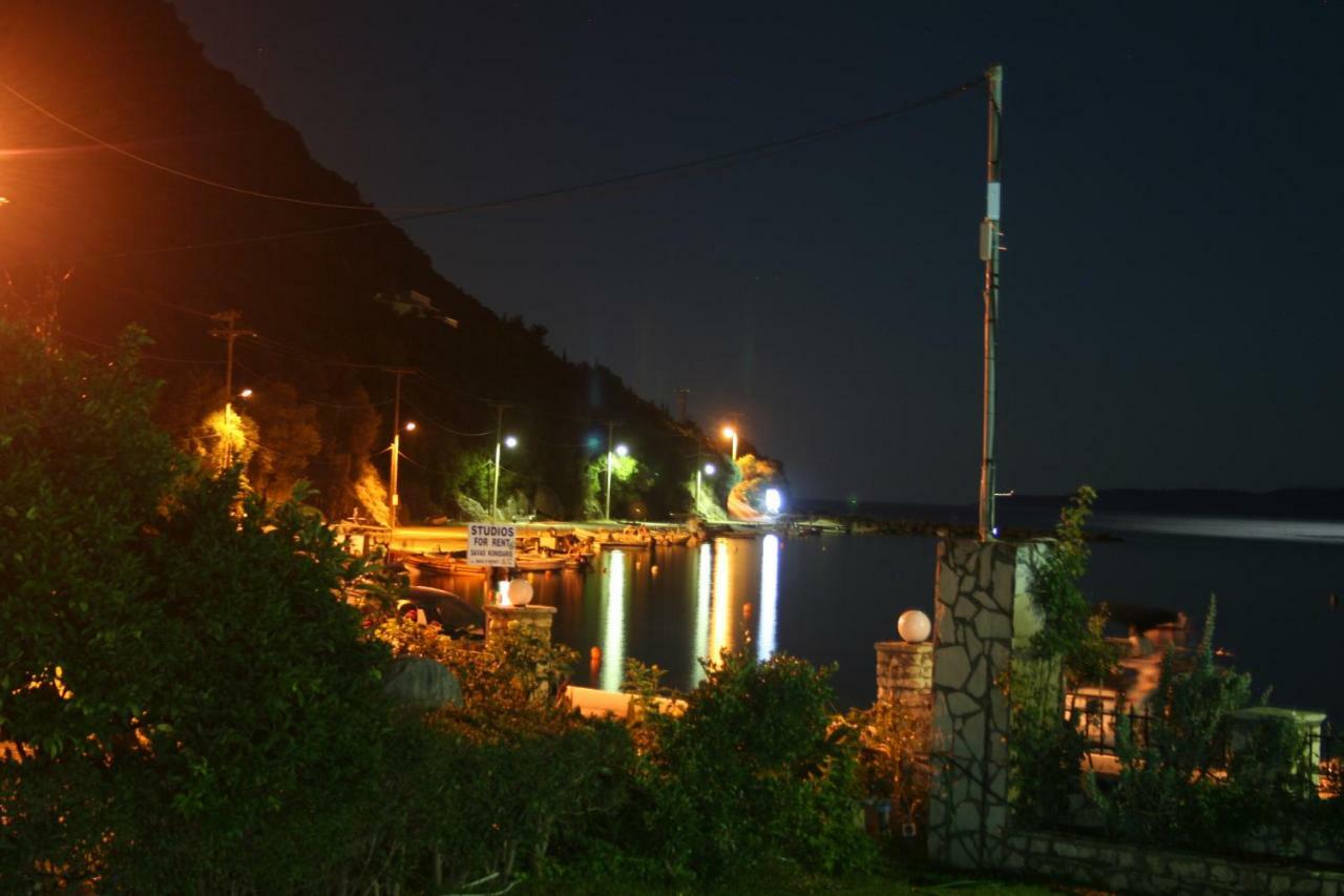 Captain Nick Aparthotel Mikros Gialos Exterior photo