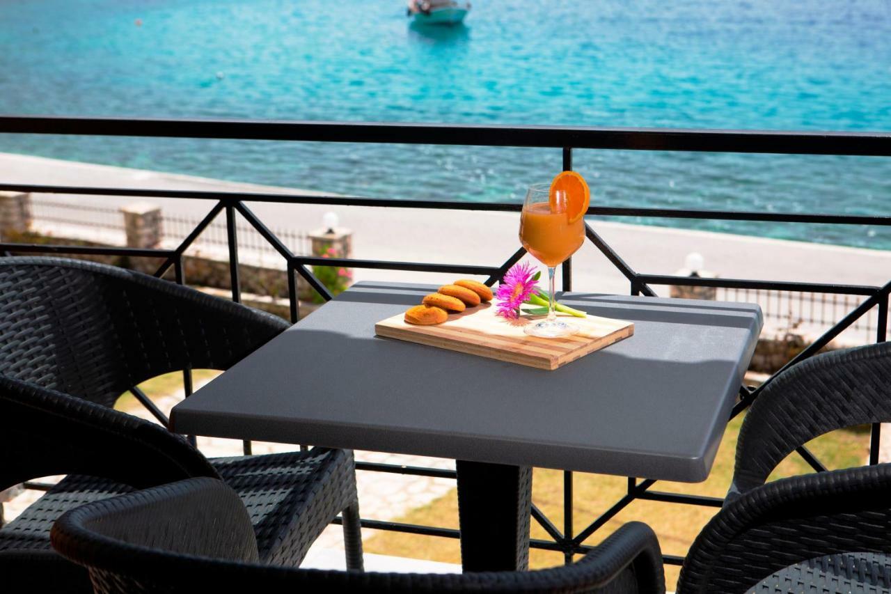 Captain Nick Aparthotel Mikros Gialos Exterior photo