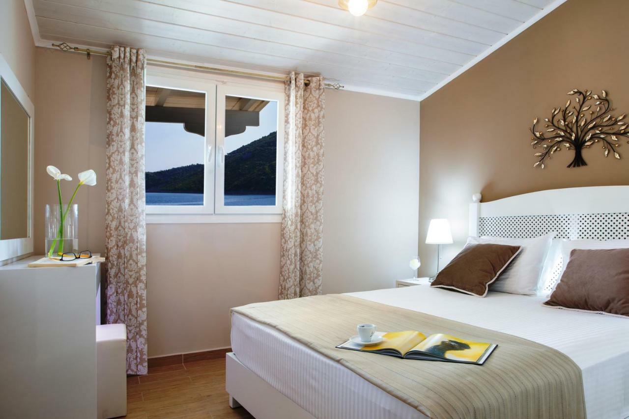 Captain Nick Aparthotel Mikros Gialos Exterior photo